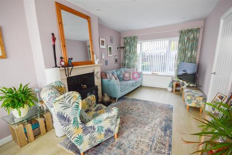 3 bedroom semi-detached house for sale, Fort Hill Road, Sheffield, S9