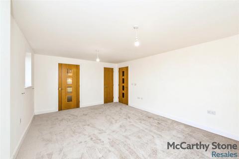1 bedroom apartment for sale, Isabella House, Hale Road, Gascoyne Way, Hertford, Hertfordshire, SG13 8EN