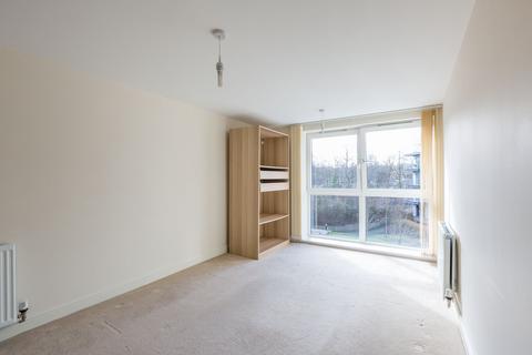 2 bedroom flat for sale, Commonwealth Drive, Page Court Commonwealth Drive, RH10