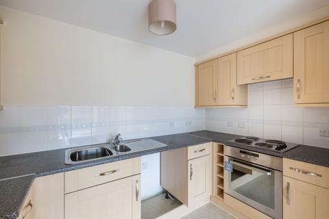 2 bedroom flat for sale, Commonwealth Drive, Page Court Commonwealth Drive, RH10