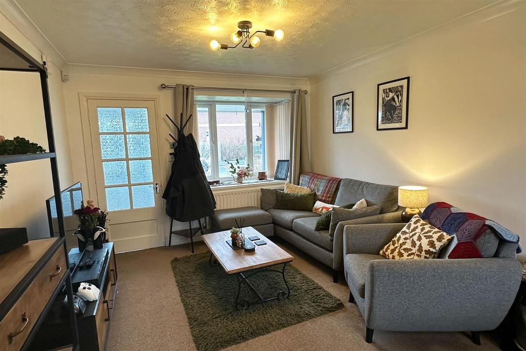Lounge / dining room