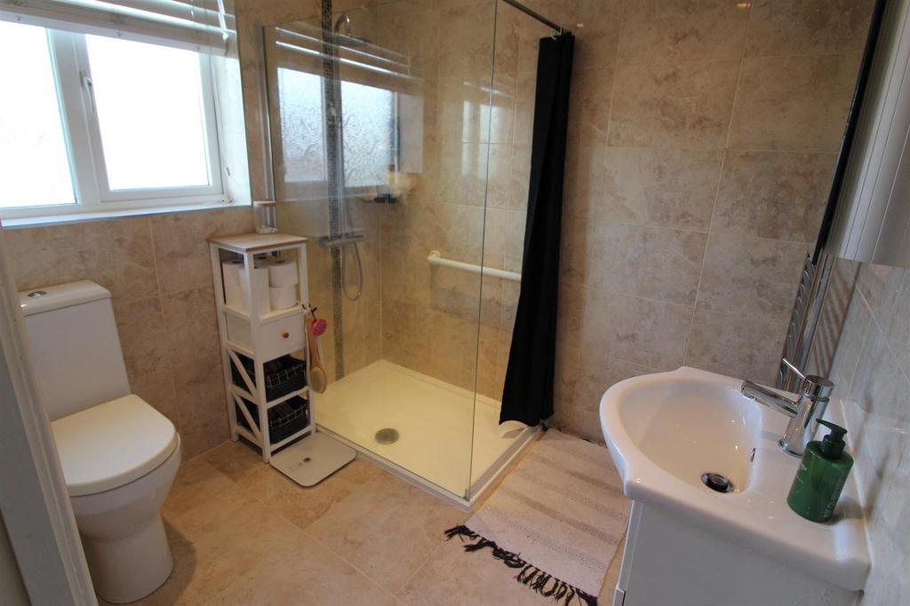 Shower room/w.c.