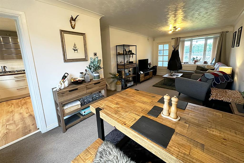 Lounge / dining room