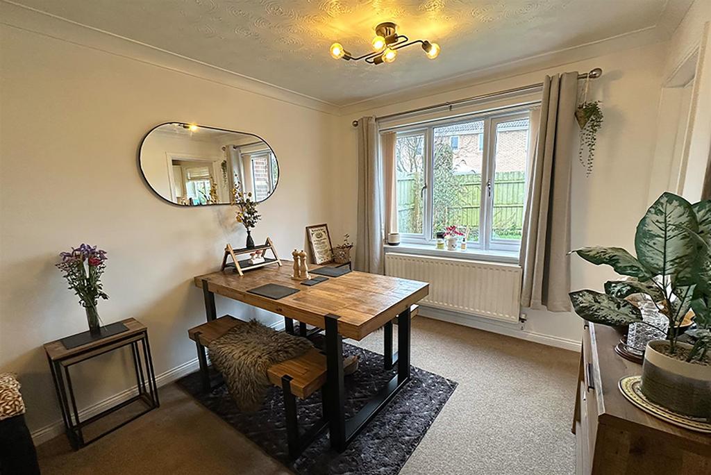 Lounge / dining room