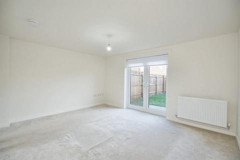 3 bedroom terraced house to rent, Gedling NG4