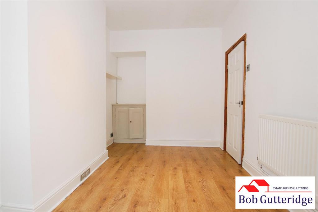 Bay fronted dining room