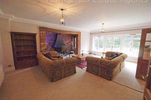 6 bedroom detached house to rent, Pinewood Close, Northwood HA6