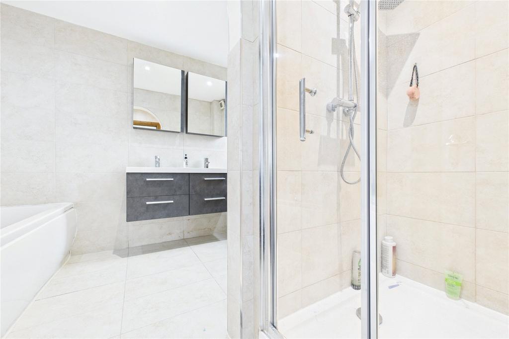En Suite One