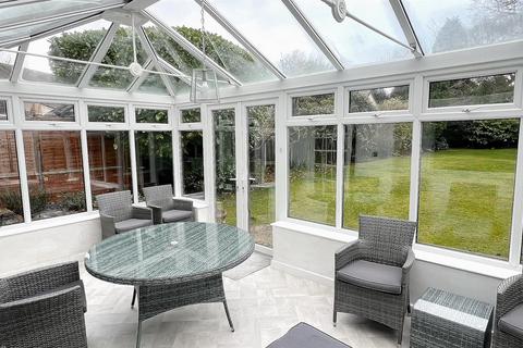 3 Jervis Crescent, Sutton Coldfield, B74 4PW