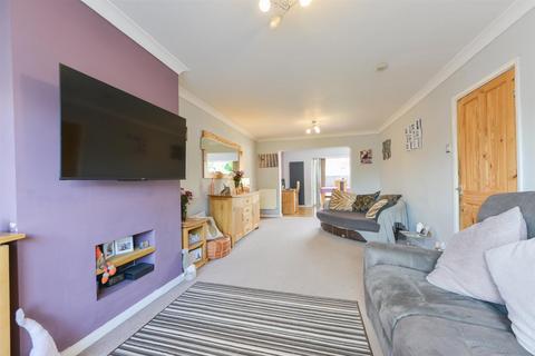 4 bedroom semi-detached house for sale, The Avenue, Aylesford