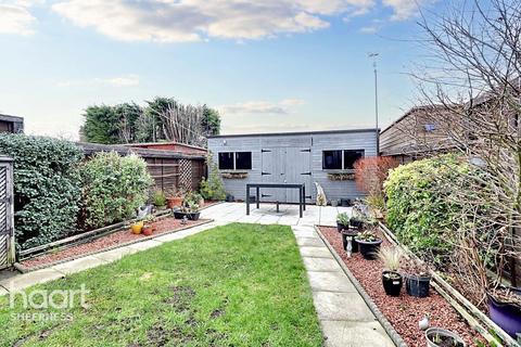 3 bedroom semi-detached bungalow for sale, Darlington Drive, Minster