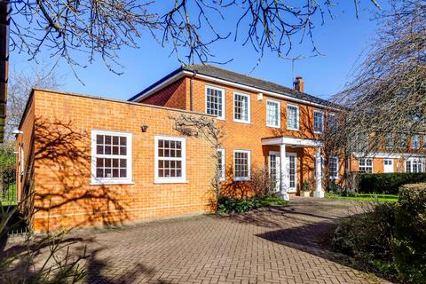 4 bedroom detached house for sale, Royal Oak Close, Chipping