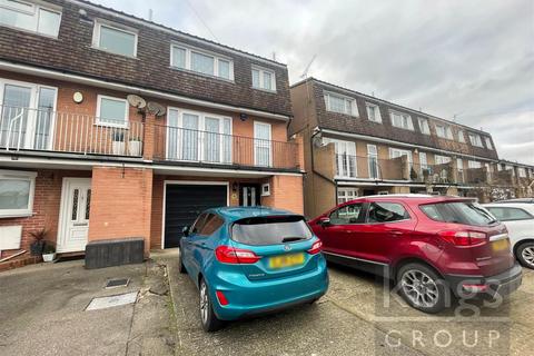 3 bedroom end of terrace house for sale, Marle Gardens, Waltham Abbey