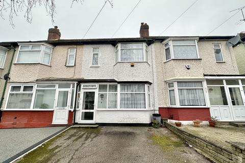 5 Warren Road, Ilford, IG6 1BJ