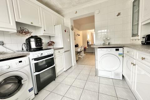 5 Warren Road, Ilford, IG6 1BJ