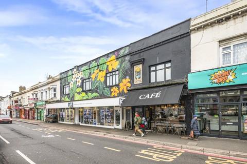 6 bedroom terraced house to rent, Lewes Road, Brighton BN2