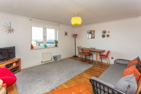 2/23 Constitution Place, Edinburgh, EH6 7DL
