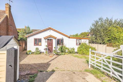 2 bedroom detached bungalow for sale, Monkey Island Lane, Maidenhead SL6