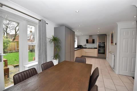 4 bedroom detached house for sale, Lilburne Close, Newark