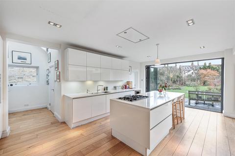 5 bedroom detached house for sale, Walm Lane, London, NW2