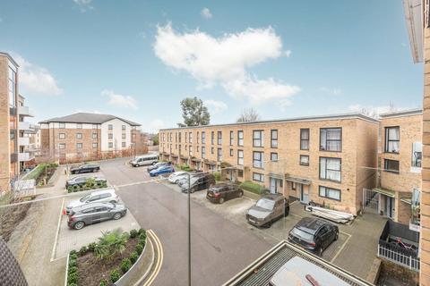 1 bedroom flat for sale, Zodiac Close, Edgware, HA8