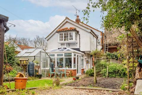 2 bedroom cottage for sale, High Street, Mundesley