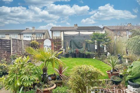 329 Upper Rainham Road, Hornchurch, RM12 4DB