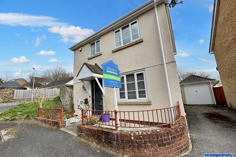 3 bedroom detached house for sale, Westcots Drive, Winkleigh, Devon