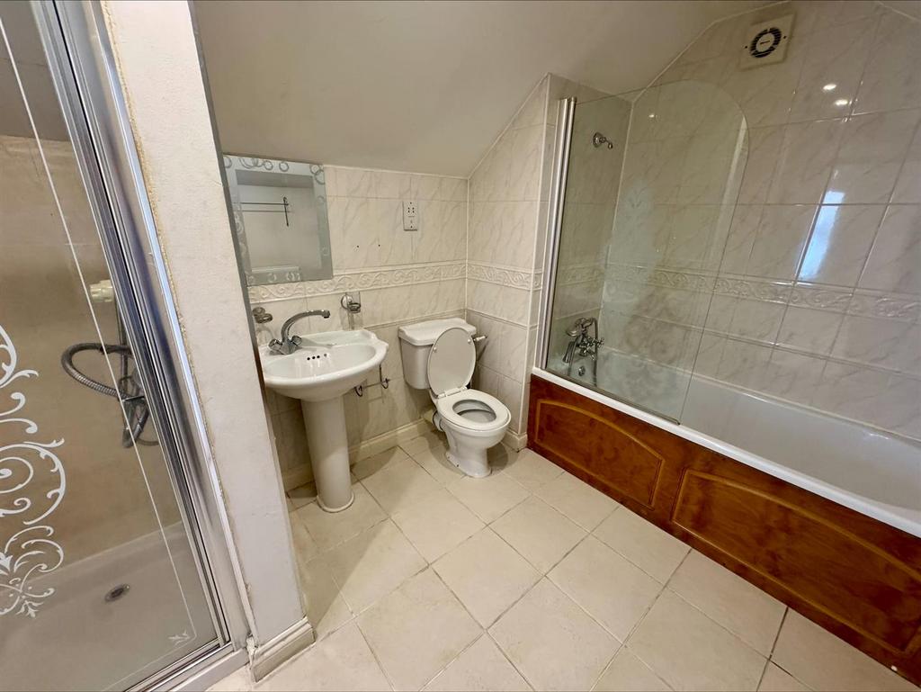 Master Ensuite