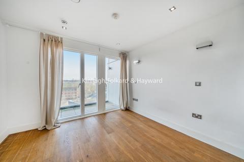 3 bedroom apartment to rent, Theatro Tower London SE8