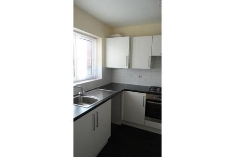 2 bedroom terraced house to rent, Navarrin Close, Bridgwater TA6