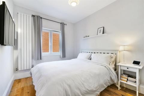 2 bedroom flat for sale, Church Road, Mitcham CR4