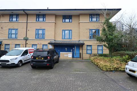 2 bedroom apartment for sale, Emberton House, North Row, Milton Keynes, MK9 3LQ