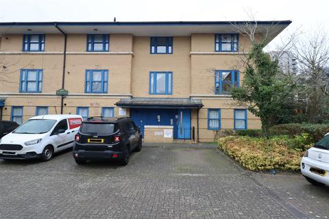 Emberton House, North Row, Milton Keynes, MK9 3LQ