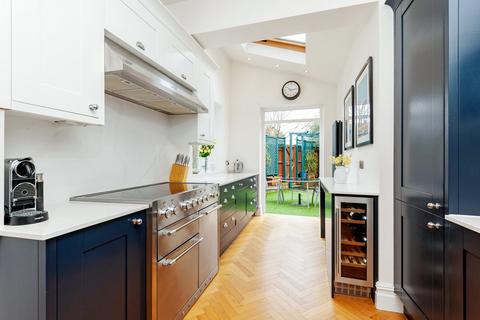 4 bedroom detached house for sale, Lavington Road, Northfields, Ealing, W13