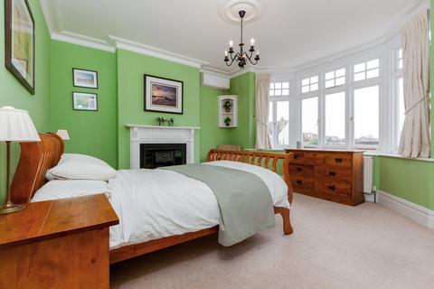 44 Lavington Road, London, W13 9LS