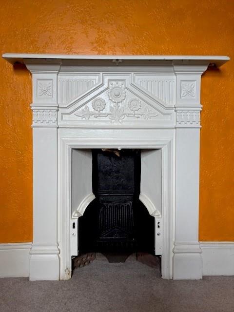 Original fireplace.jpg