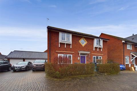 4 bedroom detached house for sale, Barkston Heath Kingsway, Quedgeley, Gloucester, Gloucestershire, GL2