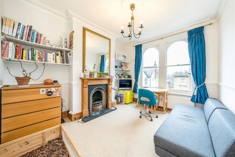 2 bedroom flat for sale, Algiers Road, London SE13