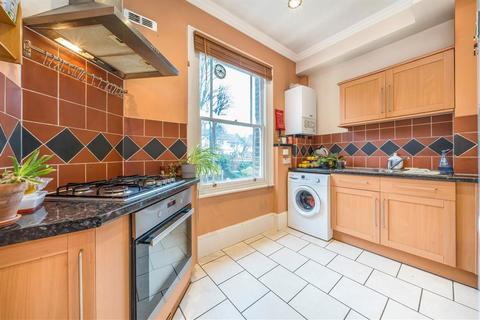 2 bedroom flat for sale, Algiers Road, London SE13