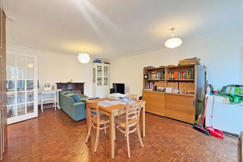 3 bedroom flat to rent, Stanmore Road, Richmond TW9