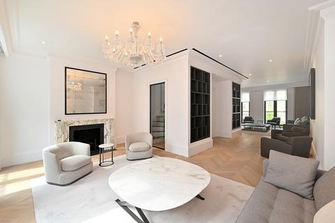 4 bedroom townhouse to rent, Little Chester Street, London SW1X