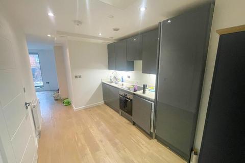 undefined, Chertsey Road, Woking GU21
