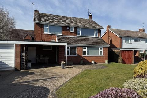 4 bedroom detached house for sale, Orchard Close, Southwell