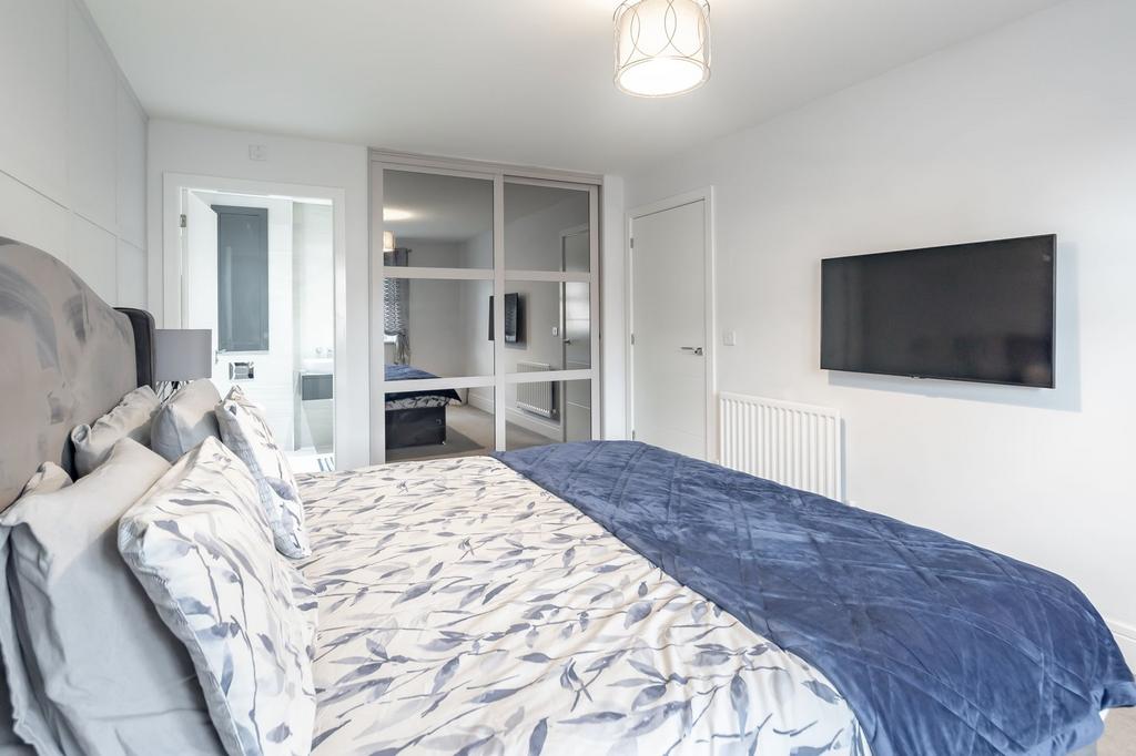 Main Bedroom