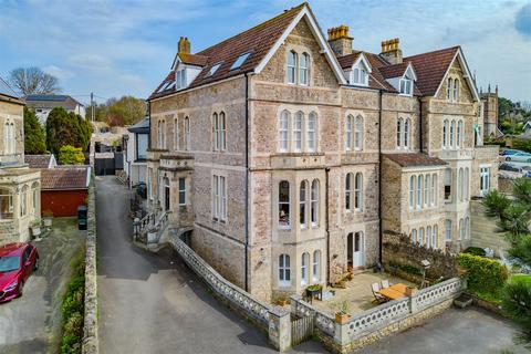 Flat 4, 10 Bay Road, Clevedon, BS21 7BT