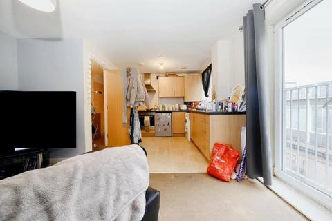 2 bedroom apartment for sale, Vectis Way, Cosham, Portsmouth, Hampshire, PO6 3FF