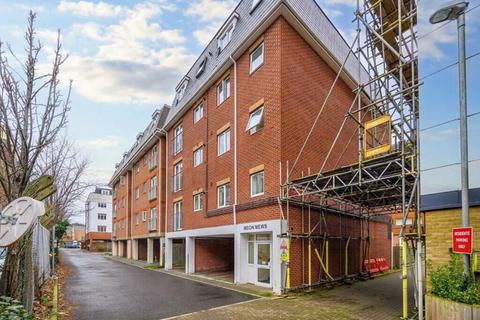 2 bedroom apartment for sale, Vectis Way, Cosham, Portsmouth, Hampshire, PO6 3FF