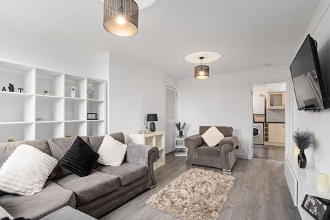 13 Burnbrae Road, Stoneyburn, Bathgate, EH47 8DF