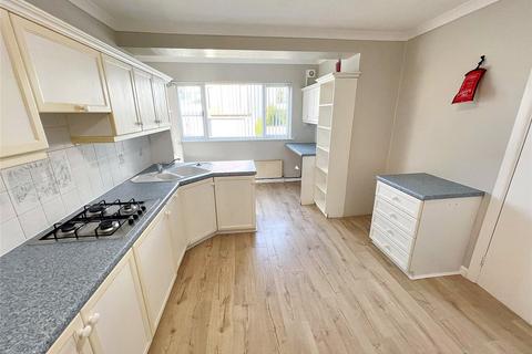 2 bedroom apartment for sale, Daylesford Close, Whitecliff, Poole, Dorset, BH14